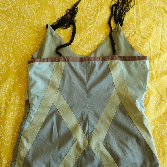 BCBGMaxAzria Designer V-neck Colour Block Tank Top - Picture 9 of 9